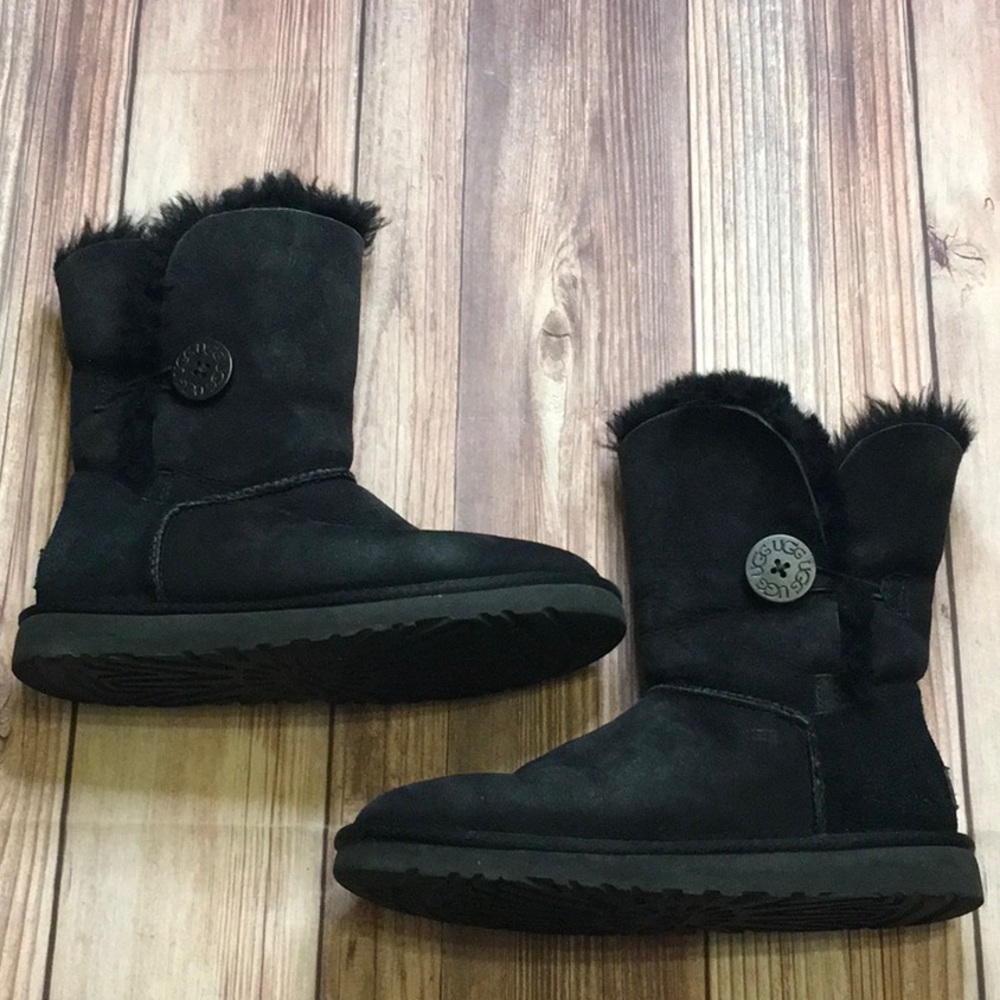 UGG Womens Bailey Button Boots in Black